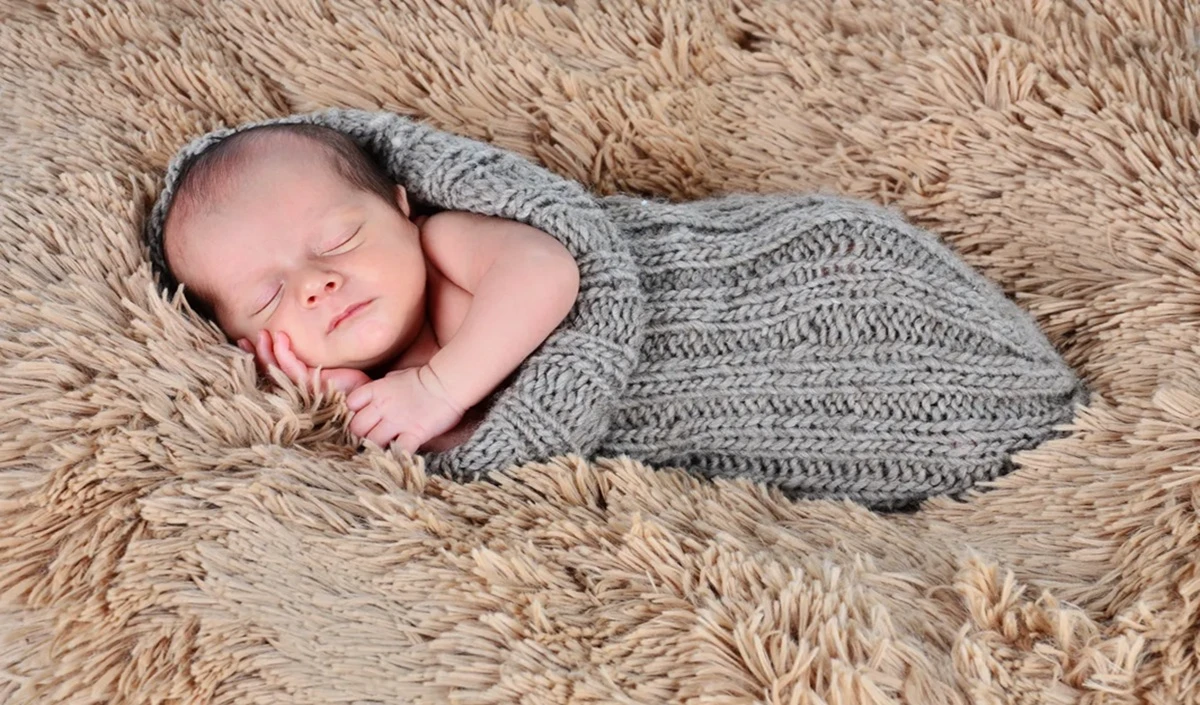Baby Health Care: न्यू बॉर्न बेबी की देखभाल के दौरान पेरेंट्स भूलकर भी न करें ये गलतियां, वरना सेहत को हो सकता है नुकसान