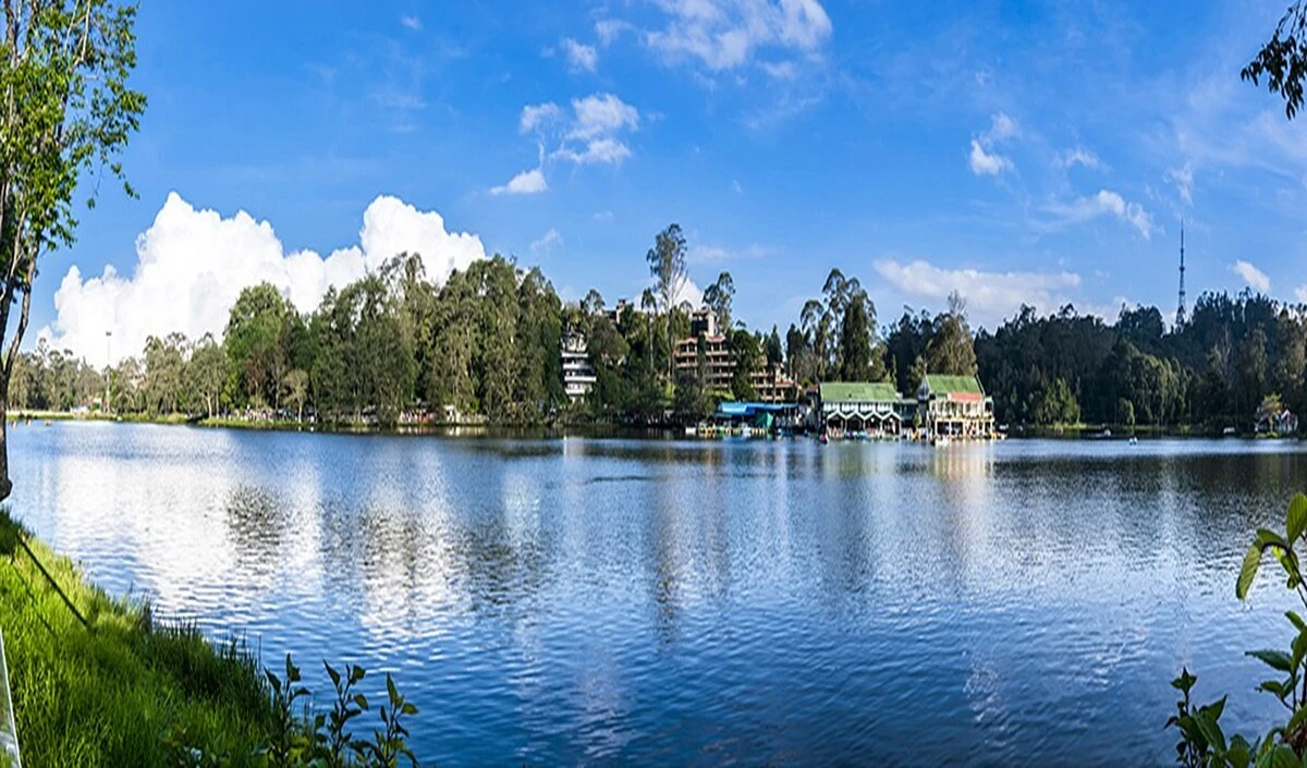 Coolest Places In India: अप्रैल की गर्मी में इन खूबसूरत और शानदार हिल स्टेशन पर जाएं घूमने, बिता सकेंगे यादगार पल