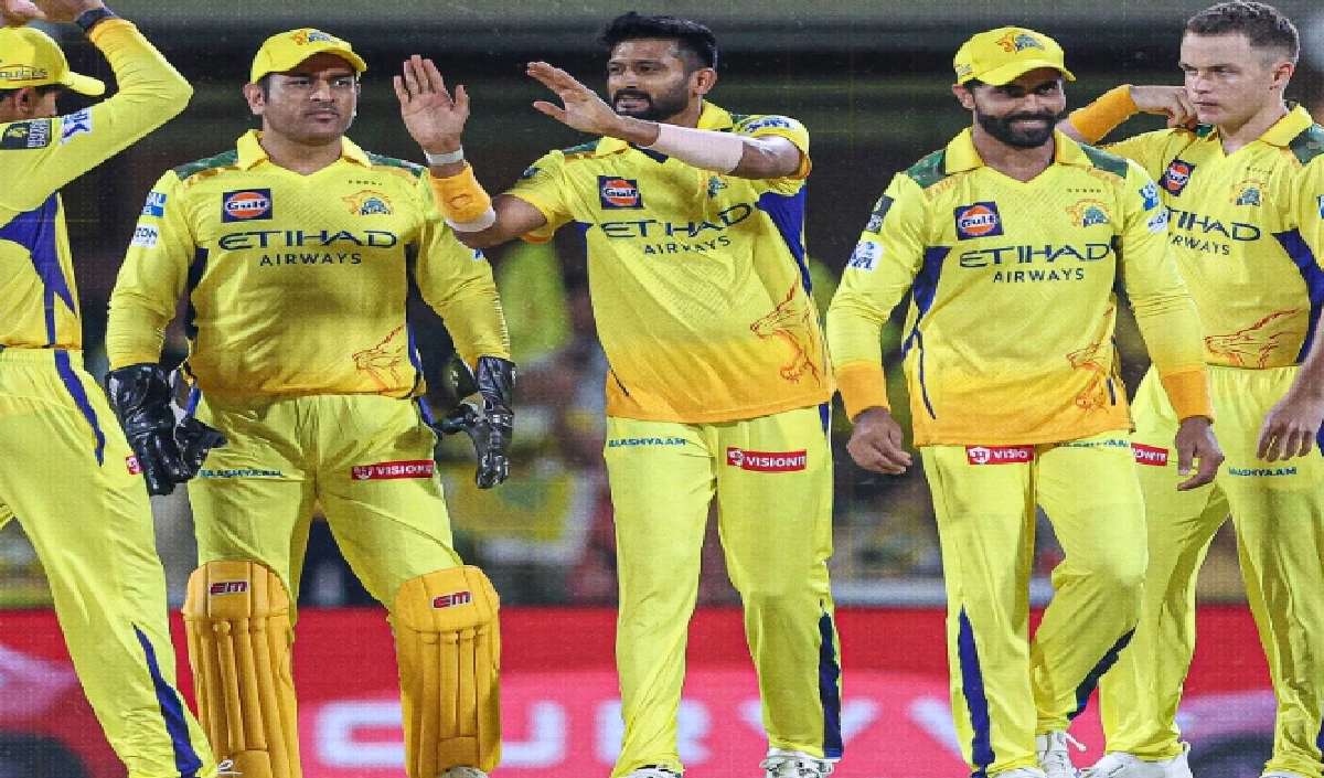 CSK PlayOff Scenario: 8 मैचों में 2 में जीत और 6 हार, अब कैसे प्लेऑफ में पहुंच सकती है चेन्नई सुपर किंग्स, यहां जानें पूरा समीकरण