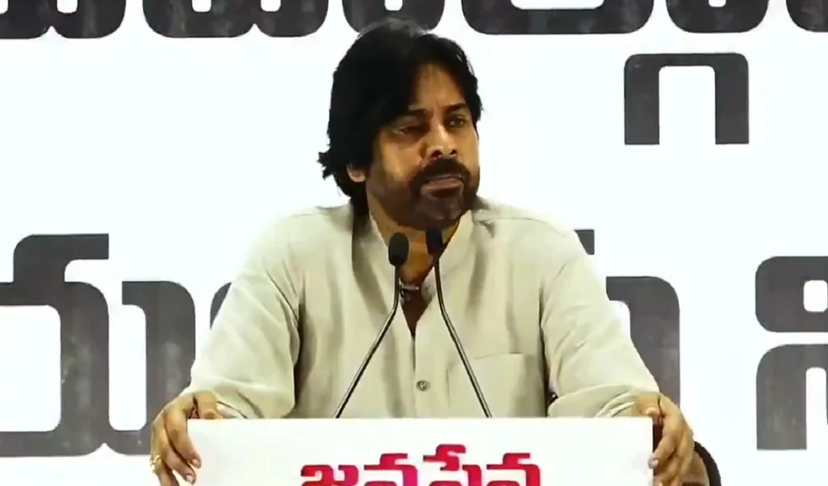 भारत में रहते हुए भी पाकिस्तान के प्रति प्रेम क्यों, वहां चले जाओ… विपक्षी नेताओं के बयान पर भड़के पवन कल्याण