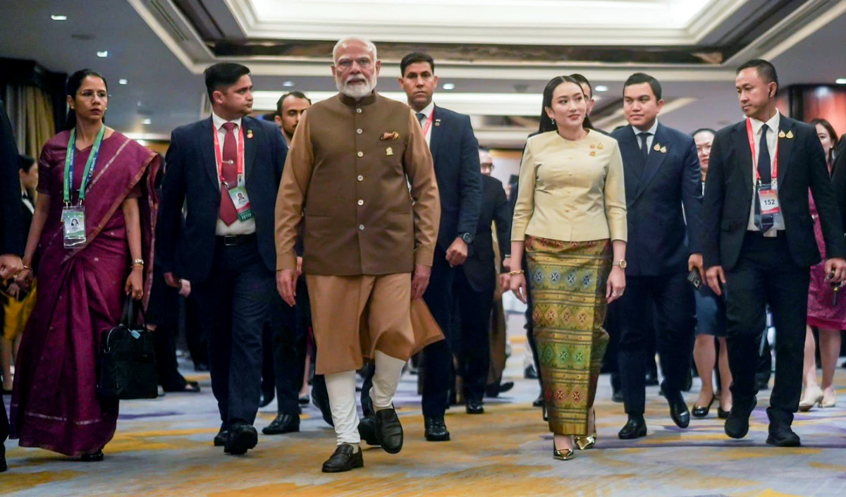 प्रधानमंत्री मोदी ने म्यांमा की सैन्य सरकार के प्रमुख से मुलाकात की