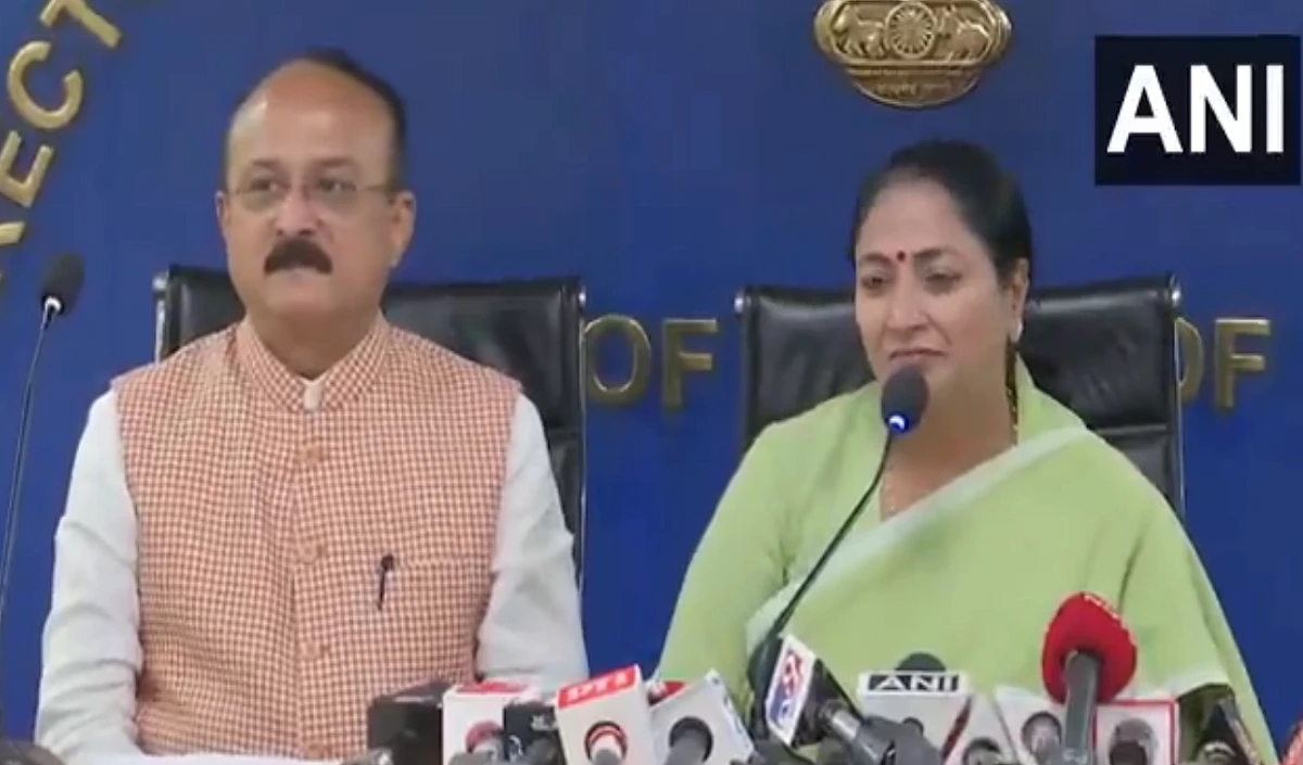 Delhi: अब मनमाने ढंग से फीस नहीं बढ़ा सकेंगे स्कूल, फीस एक्ट को कैबिनेट की मंजूरी