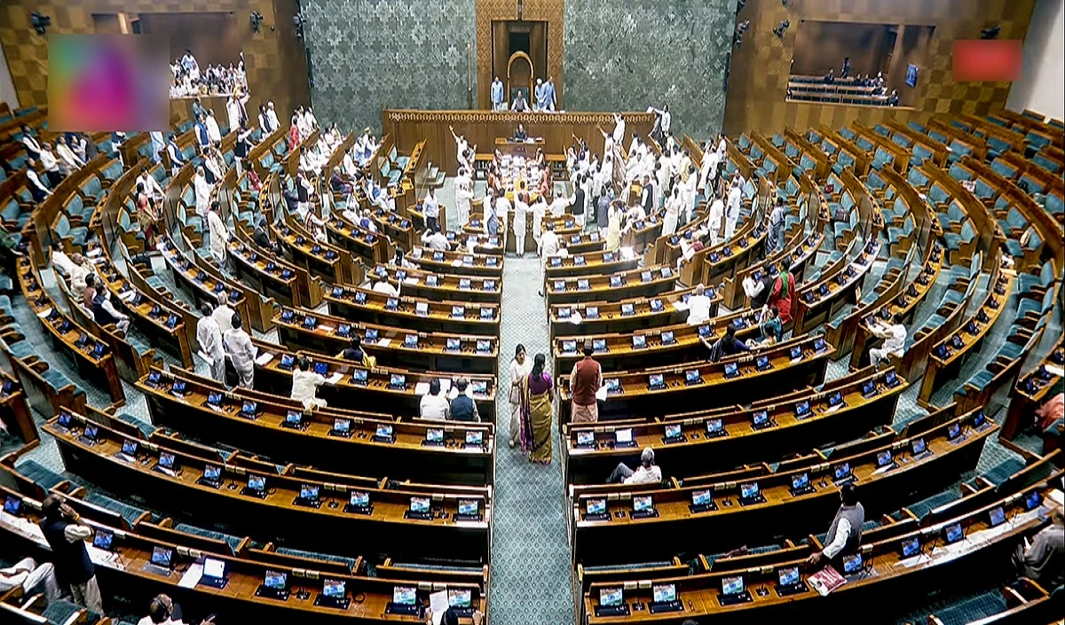 Sansad Diary: लोकसभा और राज्यसभा अनिश्चितकाल के लिए स्थगित, आखिरी दिन भी हुआ हंगामा
