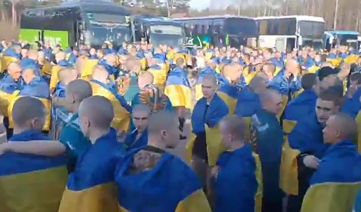 यूक्रेन और रूस ने कैदियों की सबसे बड़ी अदला-बदली, 30 घंटे के लिए पुतिन का एकतरफा सीजफायर का ऐलान