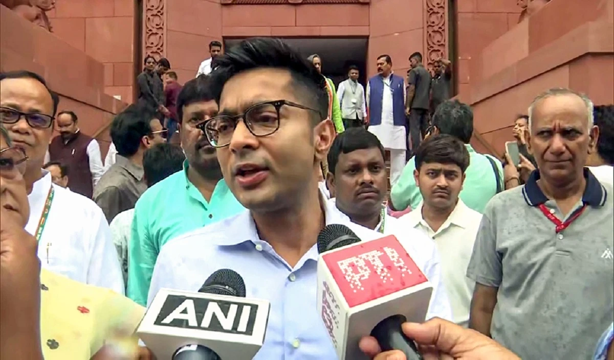 सर्वदलीय प्रतिनिधिमंडल में TMC का प्रतिनिधित्व करेंगे अभिषेक बनर्जी, किरेन रिजिजू ने ममता बनर्जी से की बात