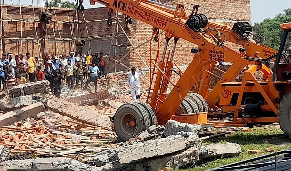 गाजियाबाद में सहायक पुलिस आयुक्त कार्यालय की छत गिरने से मलबे में दबकर उप निरीक्षक की मौत