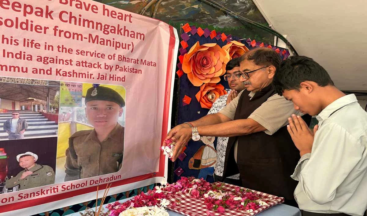 उत्तराखंड के जनजातीय छात्रों द्वारा जम्मू कश्मीर में बलिदान हुए दीपक को श्रद्धांजलि