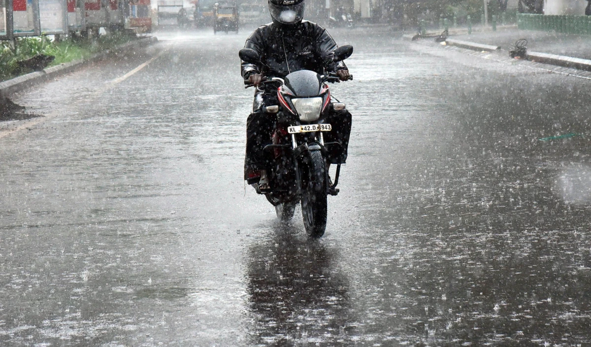 पाकिस्तान के खैबर पख्तूनख्वा प्रांत में भारी बारिश से तीन लोगों की मौत