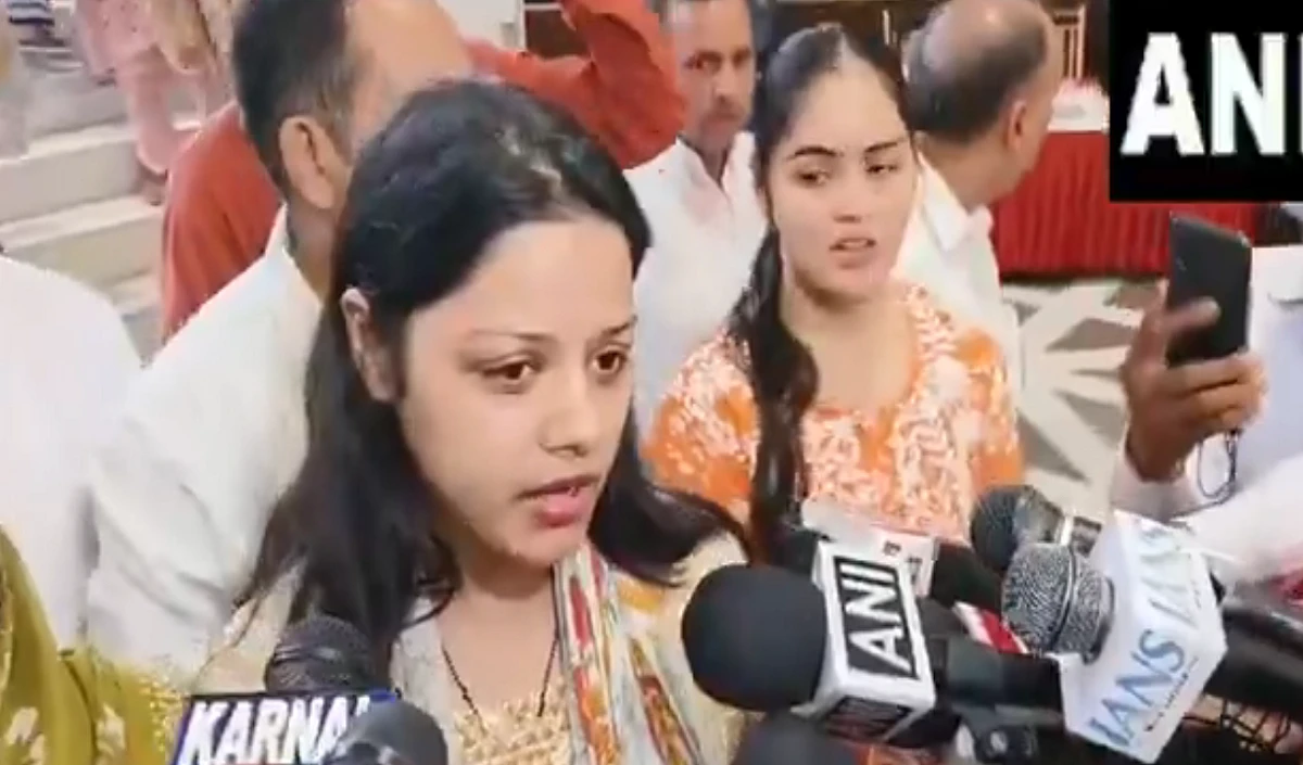 अब पाकिस्तान को हुआ होगा दर्द का एहसास… Operation Sindoor के बाद बोलीं शहीद लेफ्टिनेंट विनय नरवाल की पत्नी