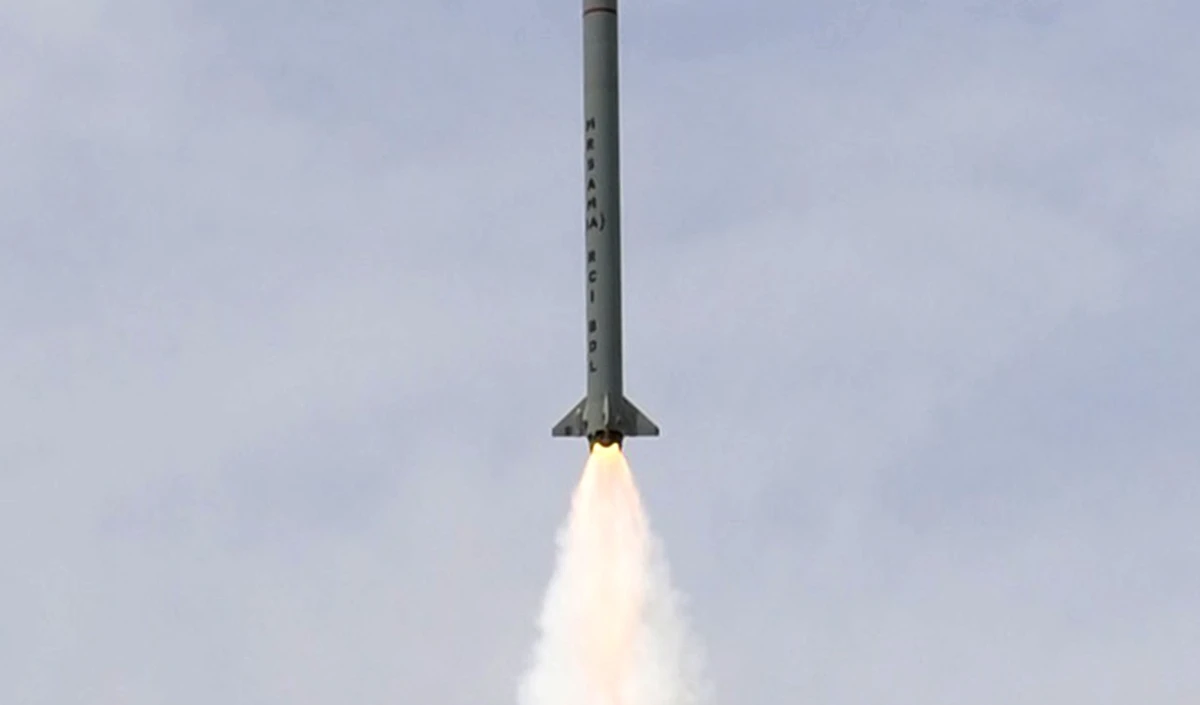 Pakistan Missile Test | पकिस्तान की घिग्घी जाम! एक-एक हथियार चलाकर कर रहा है टेस्ट, अब 450 km रेंज वाली अब्दाली मिसाइल का परीक्षण किया