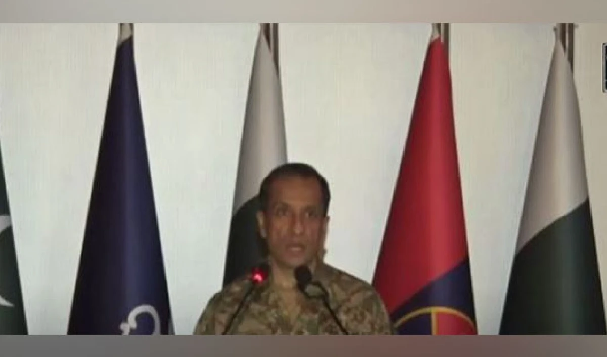 Pakistan ने आतंकी के बेटे को बना रखा है अपनी आर्मी का DG-ISPR, कौन है अहमद शरीफ चौधरी?