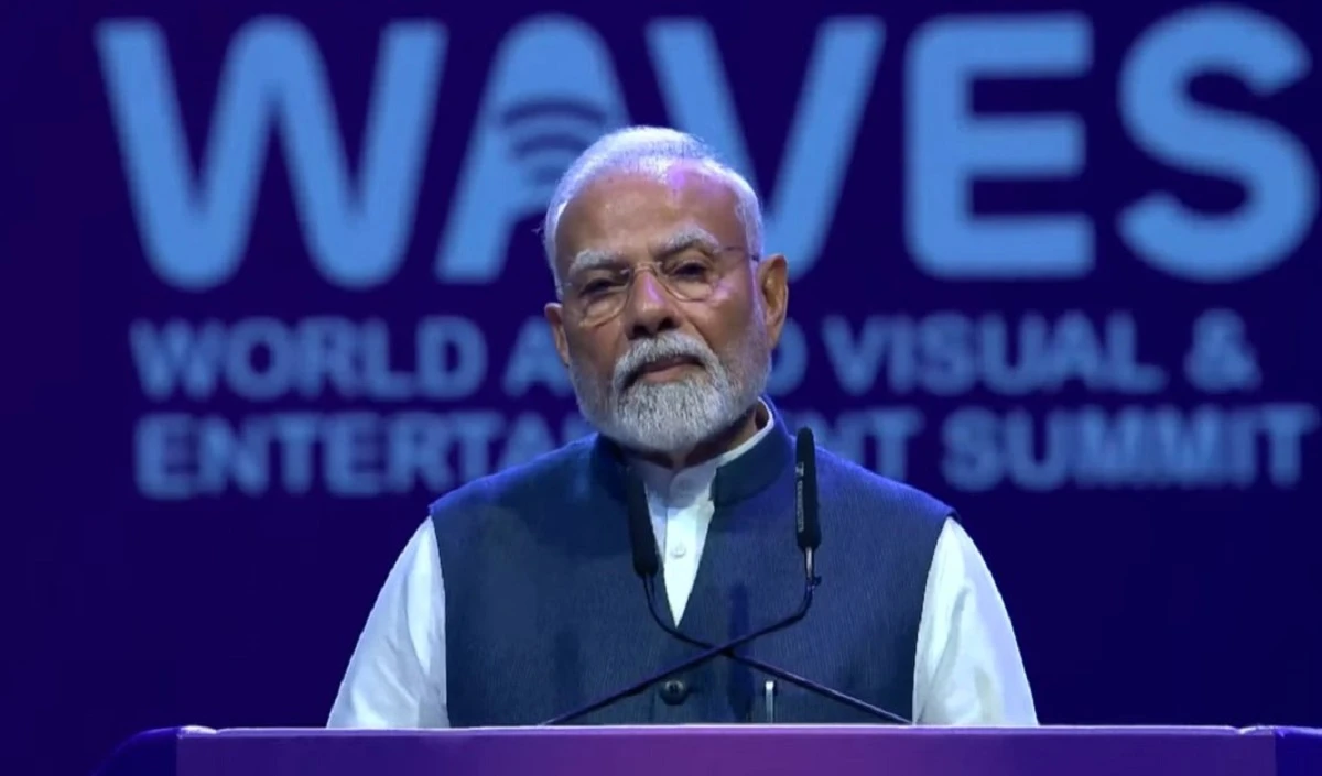 WAVES Summit 2025 का PM Modi ने किया उद्घाटन, बोले- वेव्स सिर्फ एक शब्द नहीं, लहर है