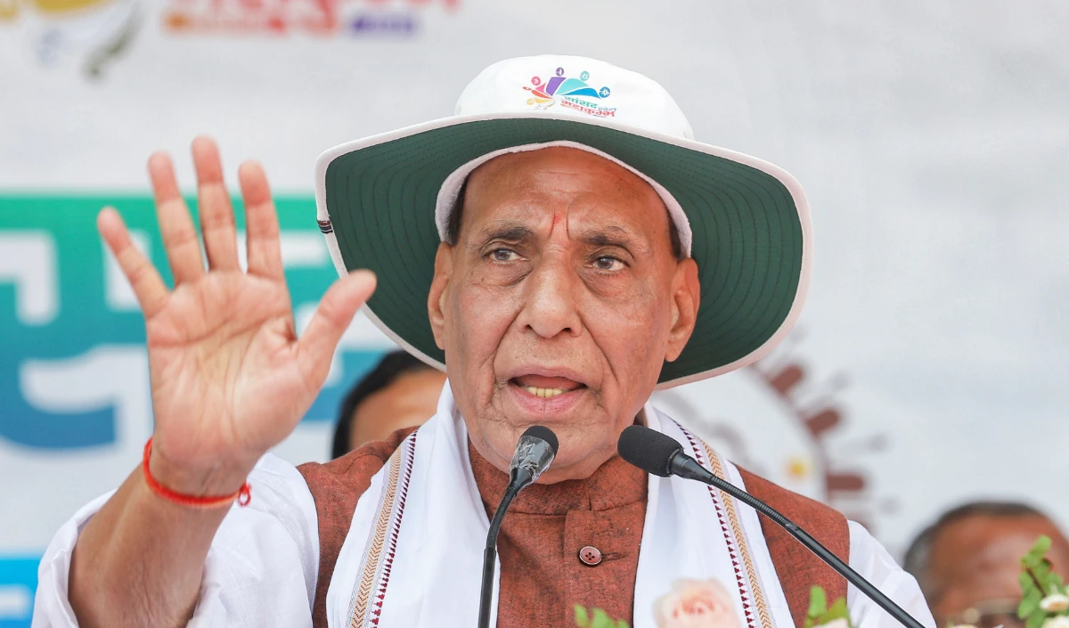 राजनाथ ने अमेरिकी रक्षा मंत्री हेगसेथ से बात की