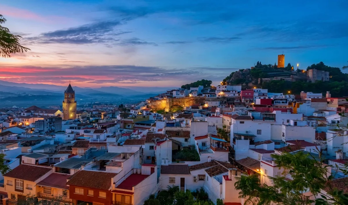 Spain Travel Tips: स्पेन घूमने का बना रहे प्लान तो जरूर देखें ये 3 जगहें, नजारे देख रह जाएंगे दंग