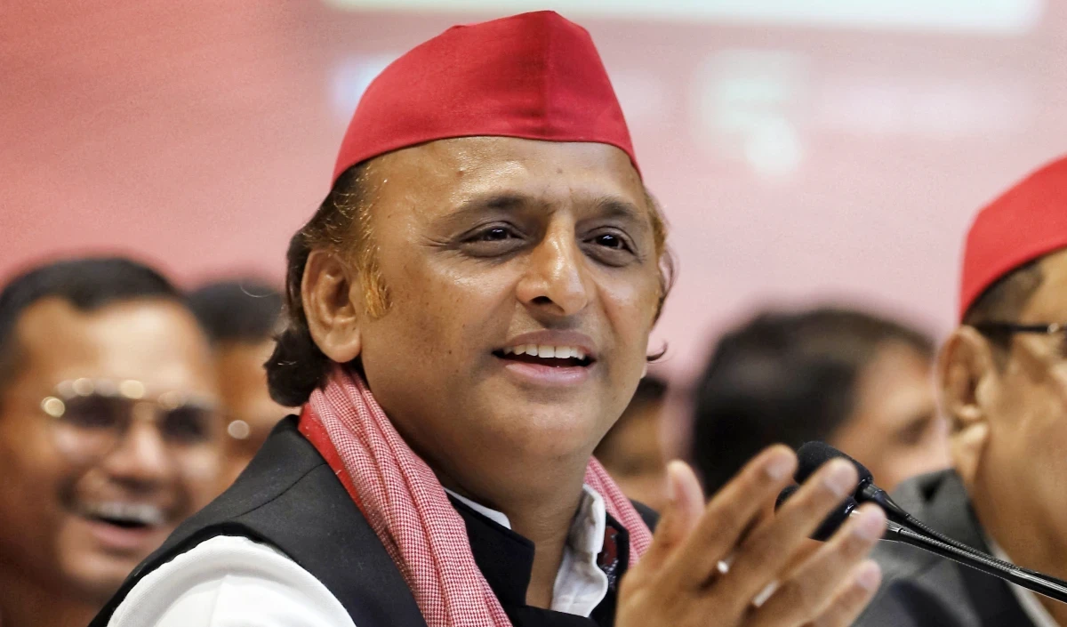 बीजेपी के लोग गाय का दूध नहीं पीते, उन्हें गोबर पसंद… अखिलेश ने कसा तंज