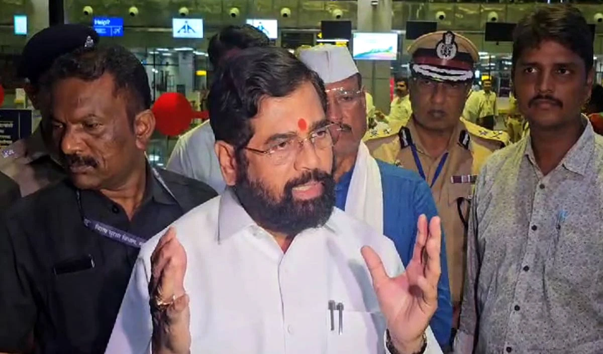 Eknath Shinde जुबान के एकदम पक्के हैं, Pahalgam में मारे गये Syed Adil Hussain के पारिवारिक मकान के पुनर्निर्माण का वादा निभाया