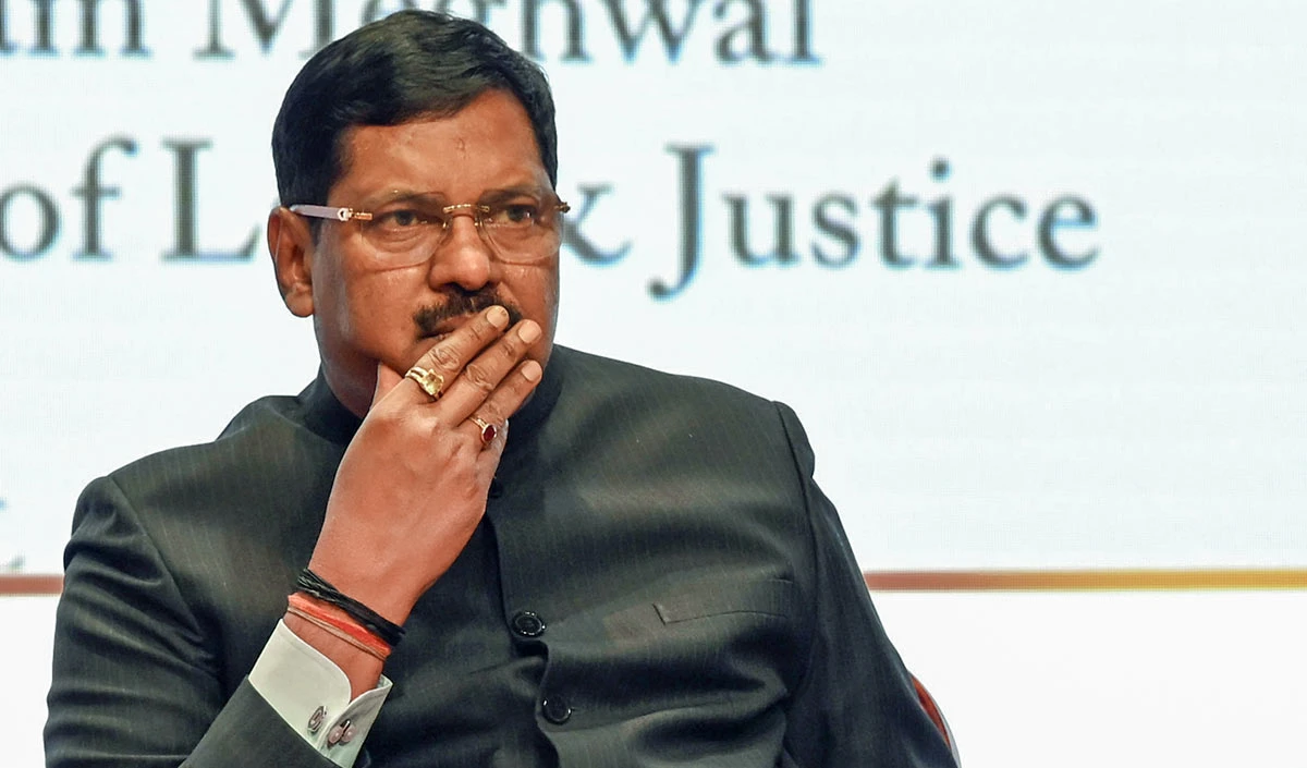 Prabhasakshi NewsRoom: Bulldozer Justice पर रोक लगा कर हमने सरकार को जज, जूरी और जल्लाद बनने से रोका: CJI