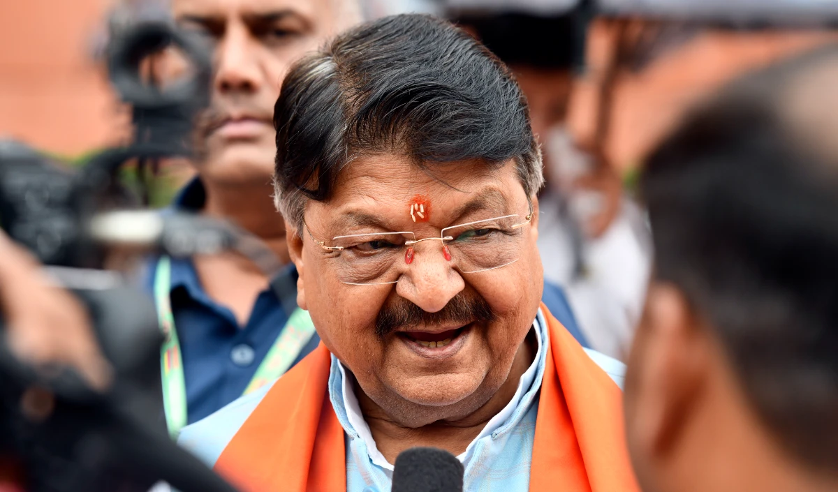 ‘छोटे कपड़े  पहनने वाली महिलाएं अच्छी नहीं लगतीं’, कैलाश विजयवर्गीय का एक और अनफ़िल्टर्ड बयान