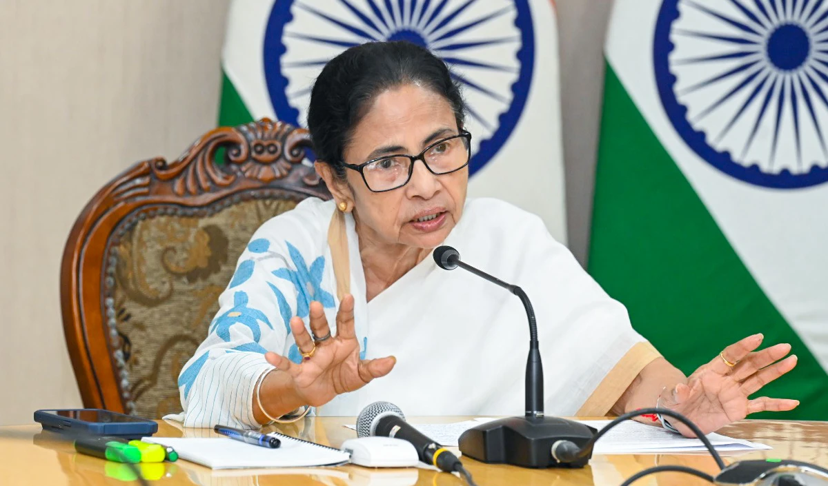 West Bengal: विधानसभा में पेश किया जाएगा सशस्त्र बलों की तारीफ वाला प्रस्ताव, चर्चा में भाग ले सकती हैं ममता बनर्जी