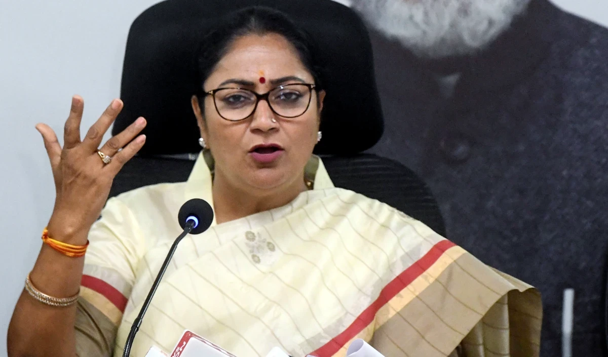 दिल्ली में बिजनेस खोलना और चलाना हुआ आसान, पुलिस से वापस ली गईं 7 लाइसेंसी शक्तियां