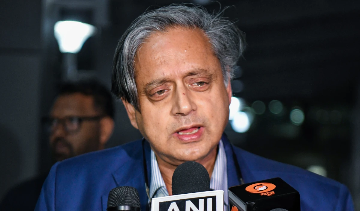 शशि थरूर ने कांग्रेस के साथ मतभेदों को स्वीकार किया, कहा- ‘समय आने पर आंतरिक रूप से उठाएंगे कदम’