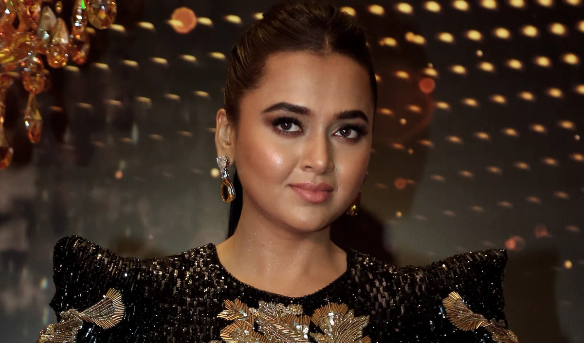 Bollywood Wrap Up | दीपिका कक्कड़ की कैंसर से लड़ाई पर तेजस्वी प्रकाश ने कहा- ‘मैं उनके लिए चिंतित हूं’
