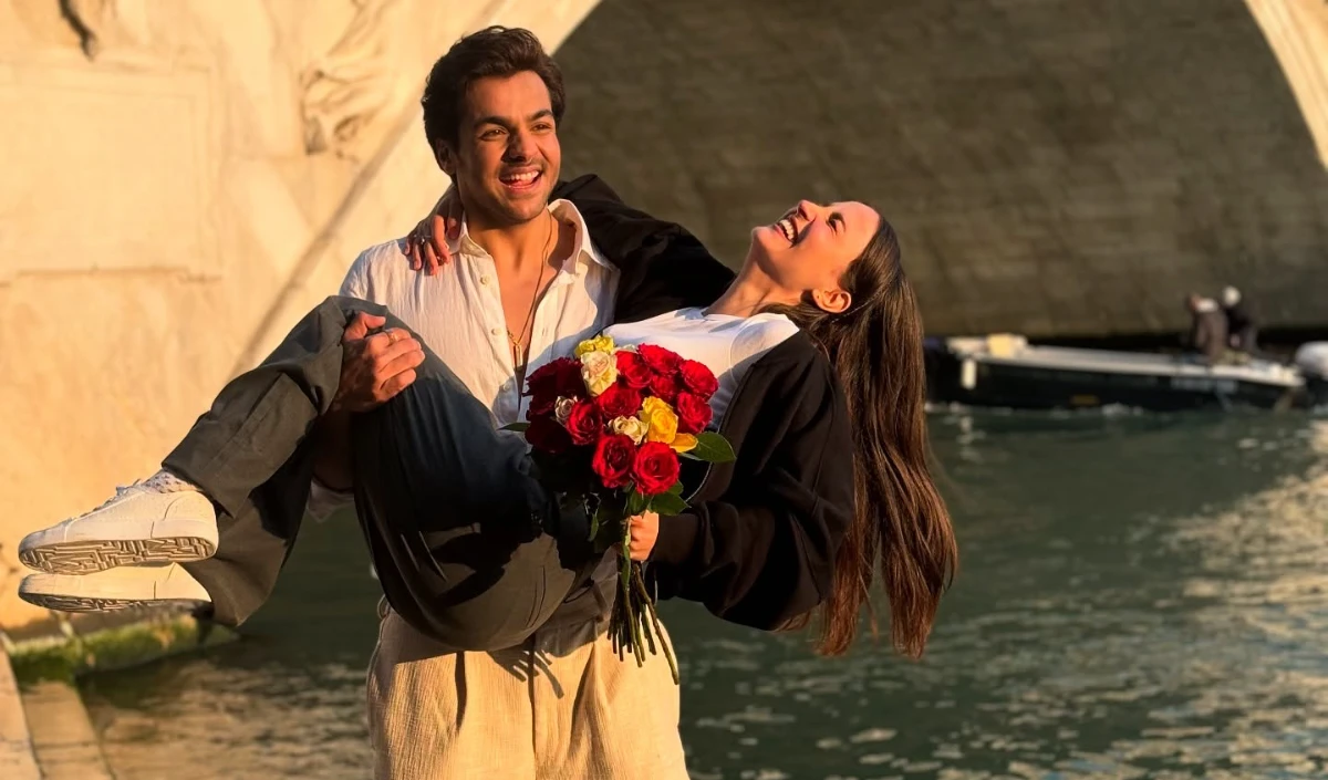 Video | Ashish Chanchlani और Elli AvRam ने अपने नए और खूबसूरत गाने चंदनियाँ में प्यार का इज़हार किया