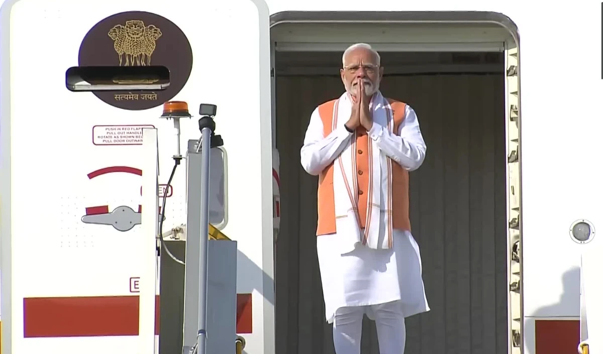 BRICS Summit | सबसे लंबी आठ दिवसीय राजनयिक यात्रा पर रवाना हुए प्रधानमंत्री मोदी, इन देशों का करेंगे दौरा