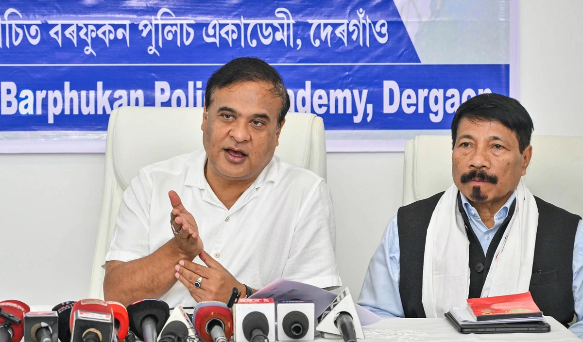 Assamese vs Bengali ! भाषा के बहाने घुसपैठियों की गिनती पर गर्माई असम की सियासत