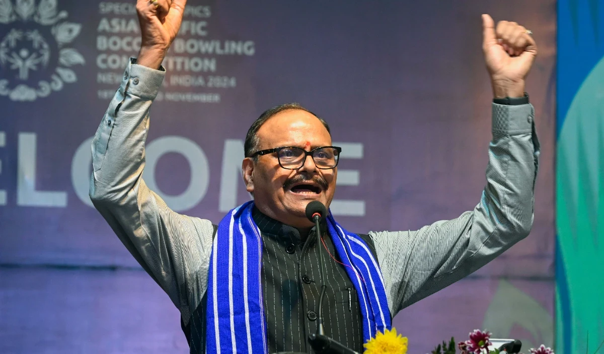 सपा की नजर में संविधान का कोई सम्मान नहीं : उपमुख्यमंत्री