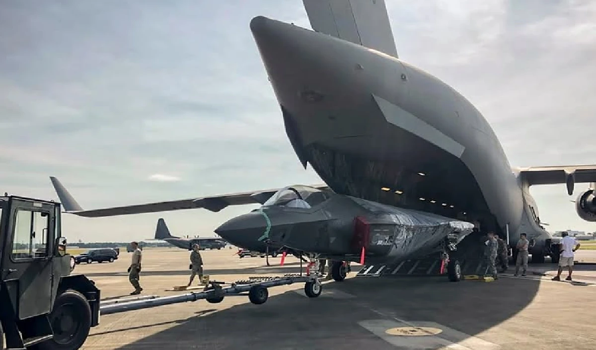 बड़े बेआबरू होकर तेरे कूचे से हम निकले…दुनिया का सबसे एडवांस्ड फाइटर जेट भारत से होगा रवाना, लेकिन अपने पैरों पर नहीं?