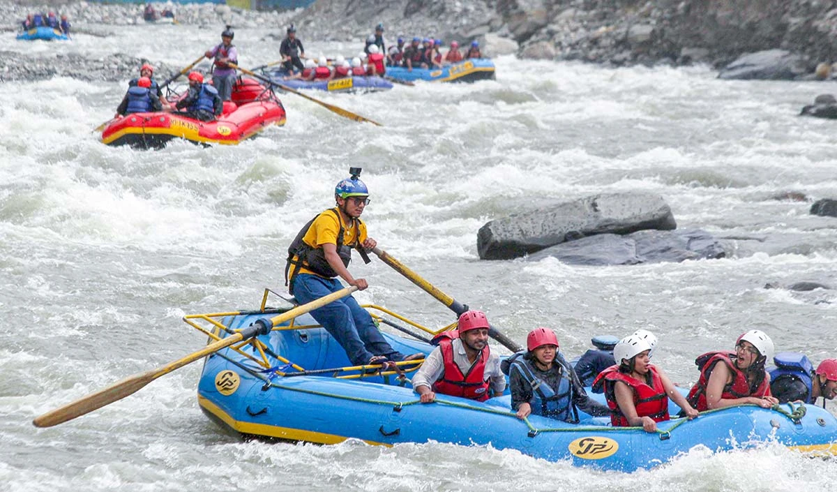 Himachal Tourism: साहसिक गतिविधियों और सांस्कृतिक धरोहरों के लिए प्रसिद्ध हैं कुल्लू और मनाली