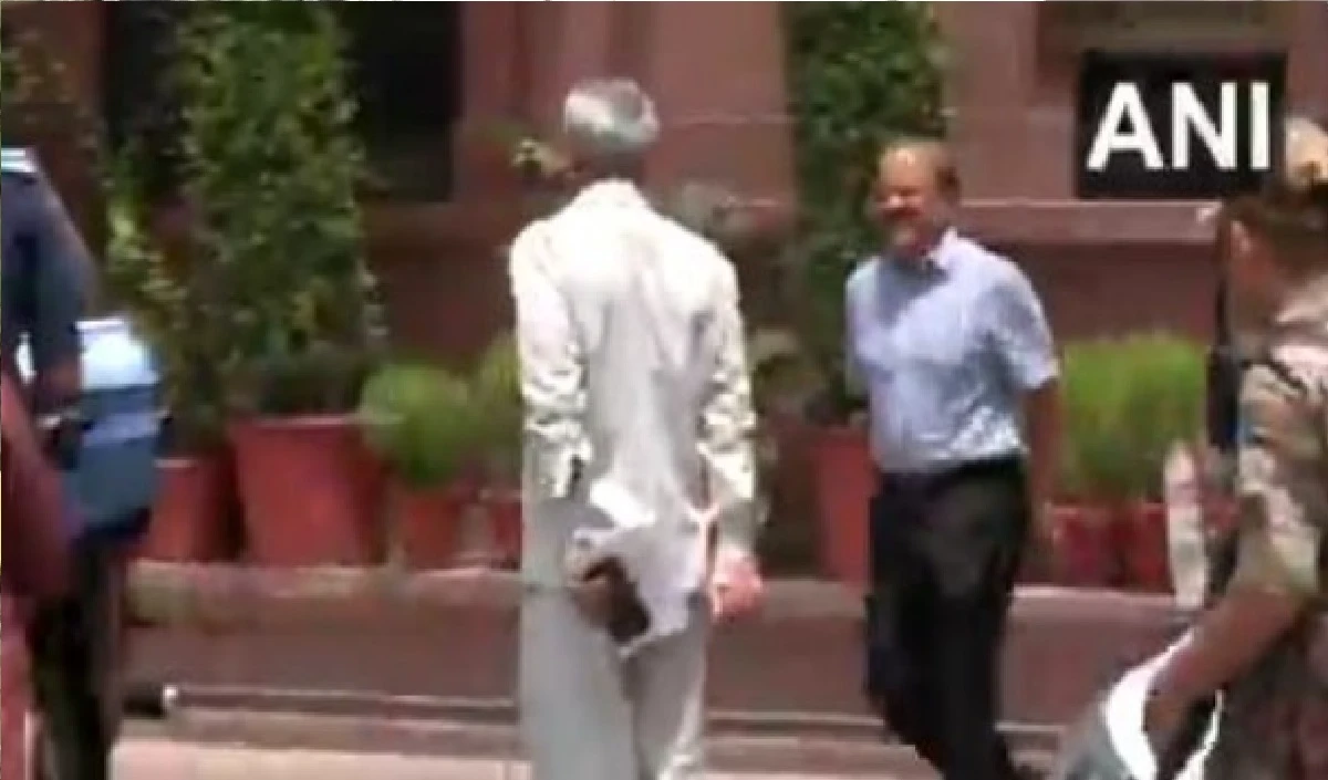 कौन हैं 1989 बैच के IAS गोविंद मोहन, केंद्र ने अगस्त 2026 तक बढ़ाया बढ़ाया गृह सचिव का कार्यकाल