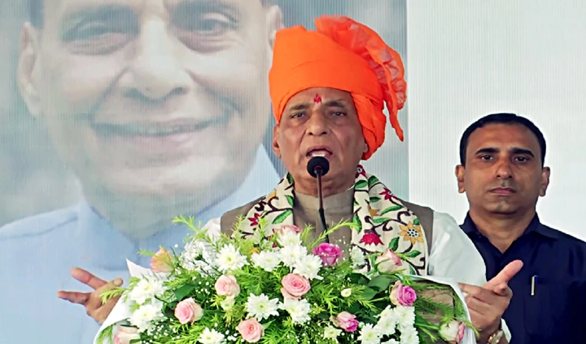 पटना पहुंच रहे रक्षा मंत्री राजनाथ सिंह, बीजेपी कार्यसमिति की बैठक में देंगे चुनावी टिप्स