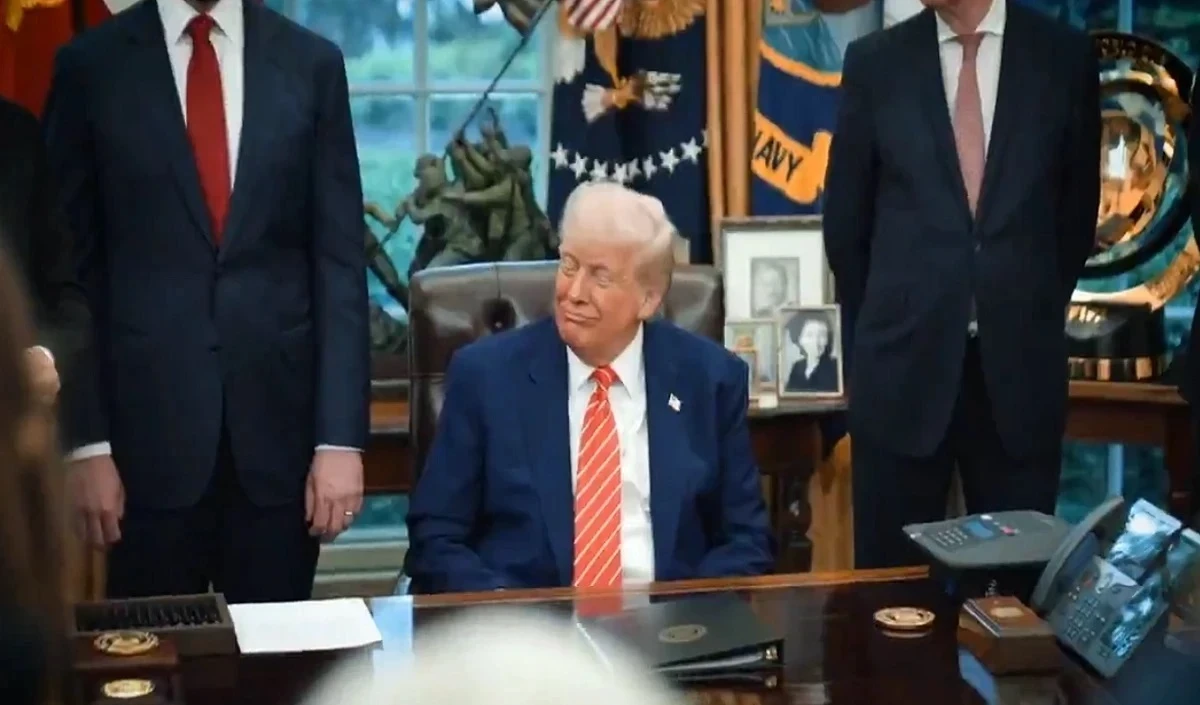 छंटनी का नोटिस जल्द आने वाला है! 1,300 से अधिक राजनयिकों और सिविल सेवकों को निकालने की योजना में ट्रंप प्रशासन