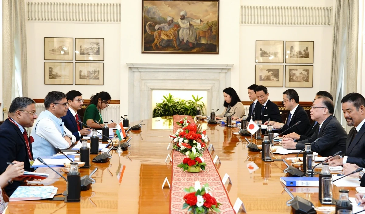 जापानी समकक्ष ताकेहिरो फुनाकोशी से विक्रम मिस्री ने की मुलाकात, द्विपक्षीय संबंधों के संपूर्ण आयाम पर विचारों का किया आदान-प्रदान