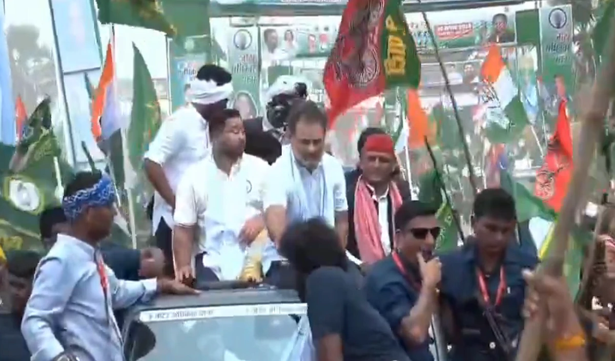 राहुल की मतदाता अधिकार यात्रा में शामिल हुए अखिलेश, बोले- अवध में भाजपा हारी, अब मगध में भी हारेगी