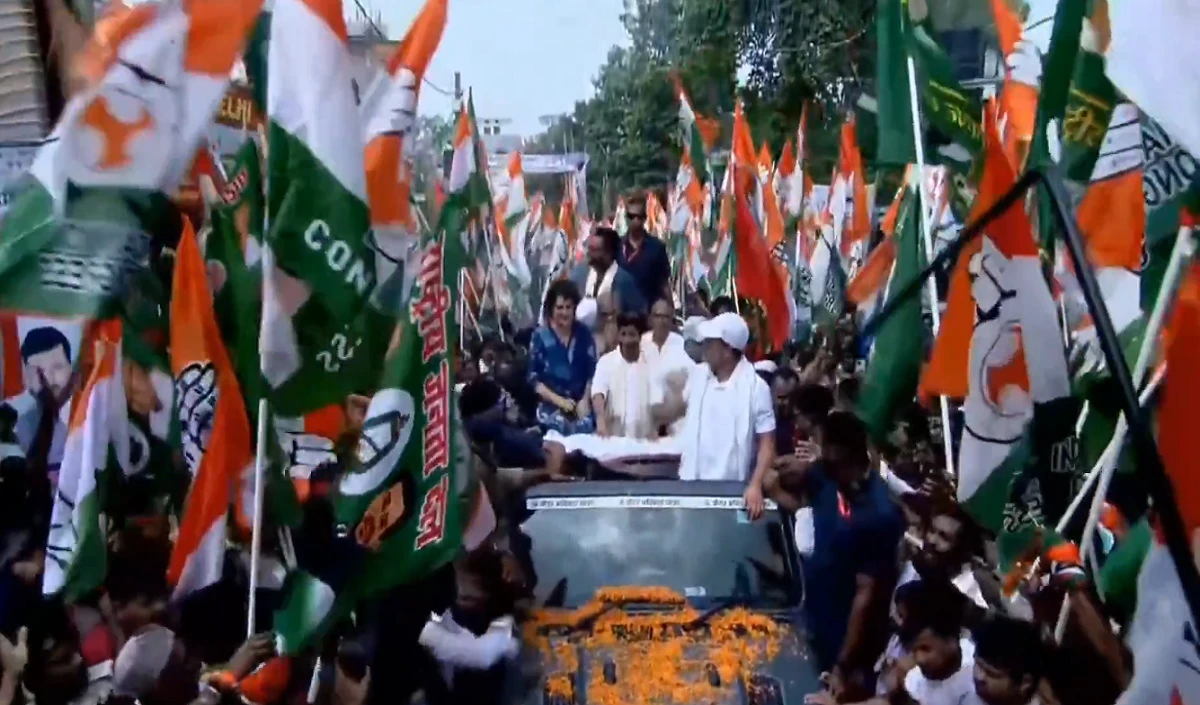वोटर अधिकार यात्रा में भाई राहुल गांधी के साथ प्रियंका गांधी भी हुईं शामिल, NDA पर साधा निशाना