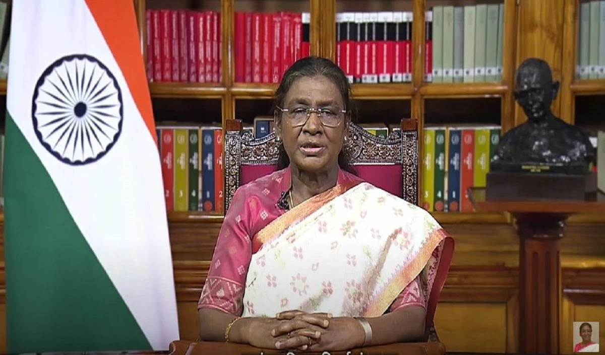 ‘संविधान और लोकतंत्र हमारे लिए सर्वोपरि’, राष्ट्रपति द्रौपदी मुर्मू ने कहा, पूरे आत्मविश्वास के साथ आगे बढ़ रहा भारत