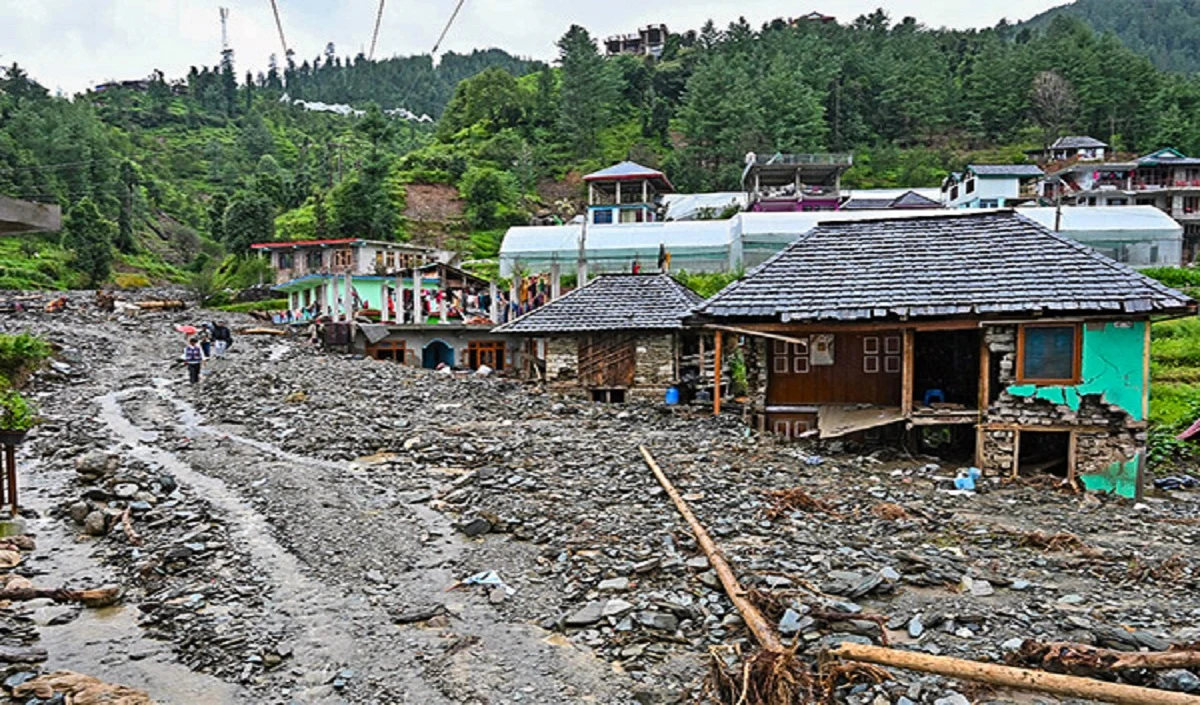 हिमाचल में मॉनसून की भयंकर तबाही, अब तक 257 की मौत, सैकड़ों सड़कें-बिजली बाधित