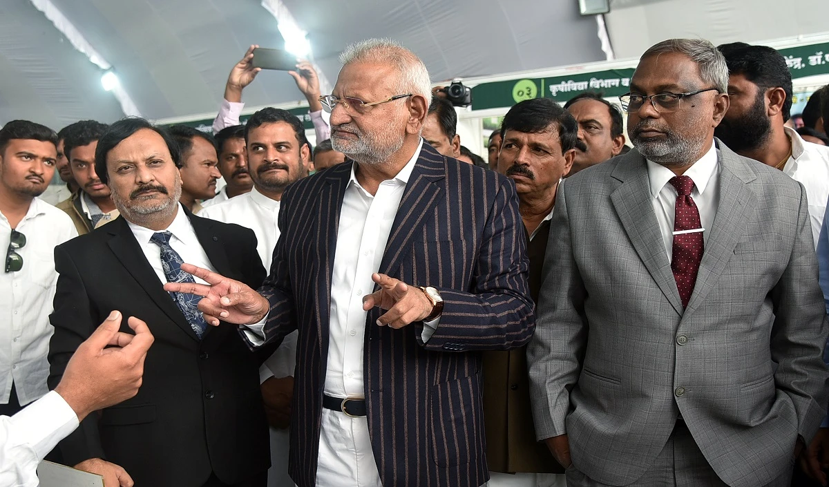 विधानसभा में ऑनलाइन रमी खेलने वाले मंत्री माणिकराव कोकाटे पर अजित पवार लेंगे एक्शन, बदला जाएगा विभाग