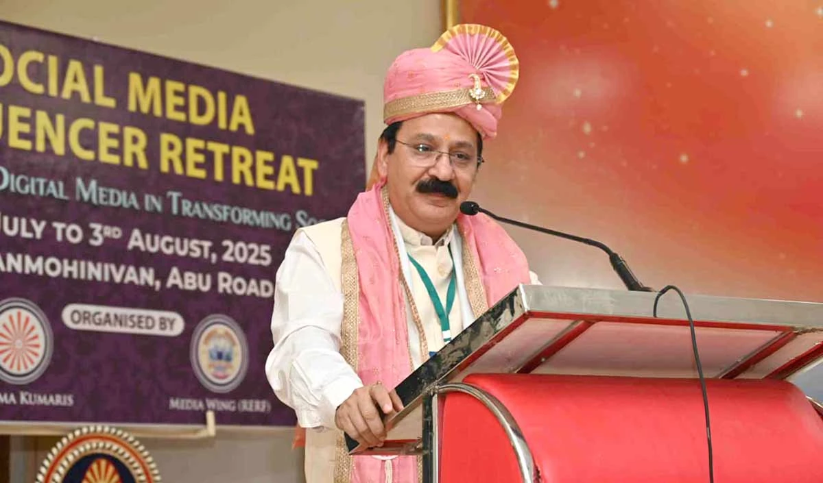 आंदोलन बन चुका है सोशल मीडिया: प्रो.संजय द्विवेदी