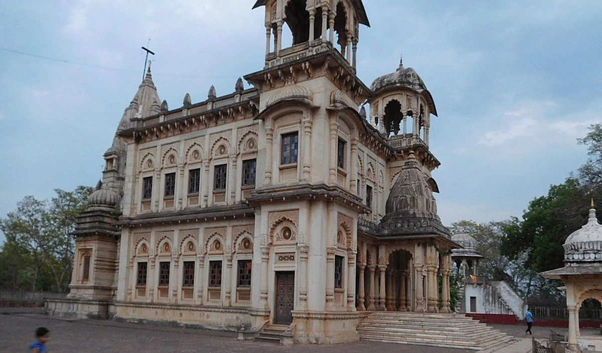 Madhya Pradesh Tourism: प्रकृति, इतिहास और आध्यात्म का अद्भुत संगम है शिवपुरी