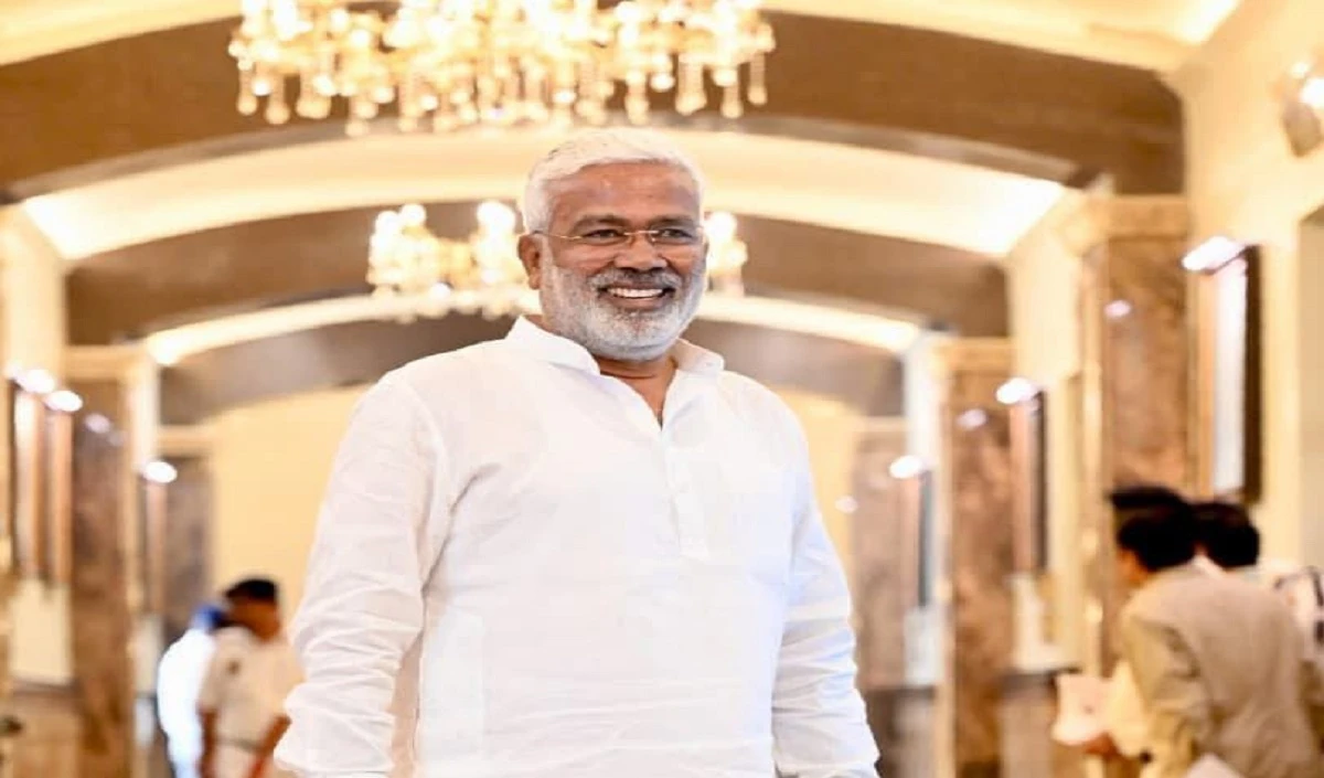 अपनी बीवी की कसम खा कर कहो… सपा विधायक के सवाल पर योगी सरकार के मंत्री ने क्यों कही ये बात?