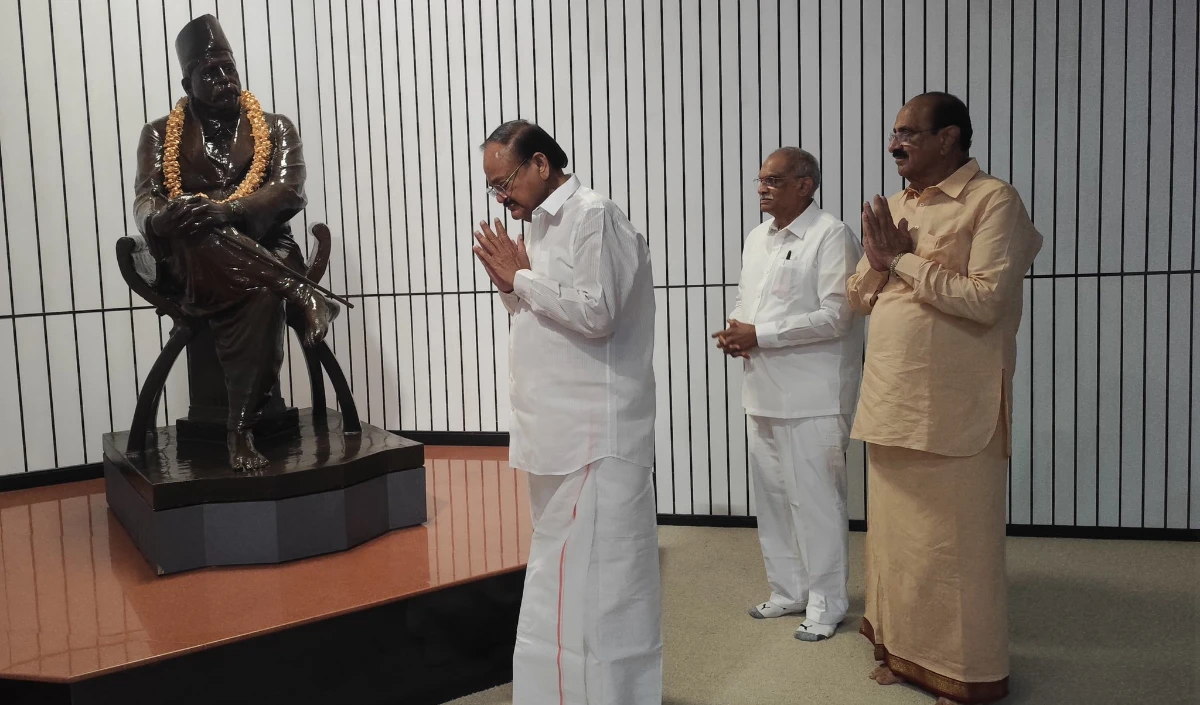 उपराष्ट्रपति चुनाव से पहले वेंकैया नायडू का RSS दौरा, सियासी हलचल तेज