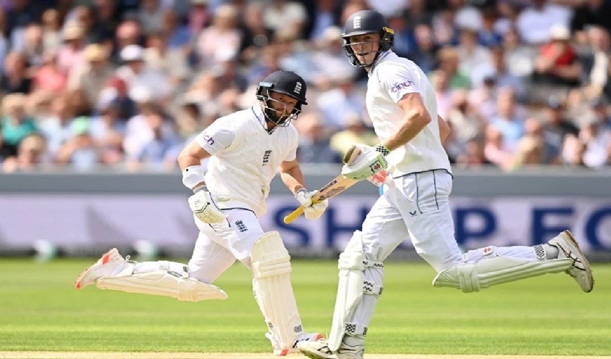IND vs ENG: बल्लेबाजों के बाद गेंदबाज हुए फ्लॉप, Zak Crawley और Ben Duckett ने भारतीय बॉलर्स की बजाई बैंड