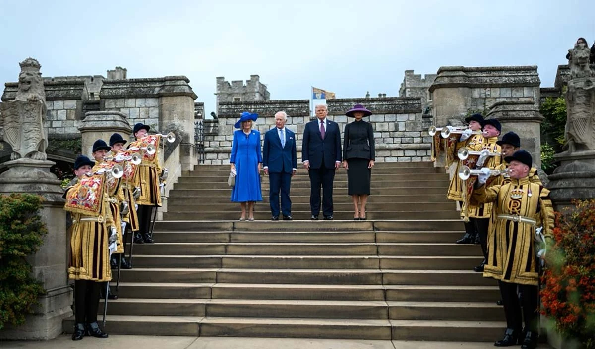 Vishwakhabram: Britain ने Donald Trump का शाही स्वागत कर उनके मन में ‘विश्व सम्राट’ होने की भावना और गहरी कर दी है