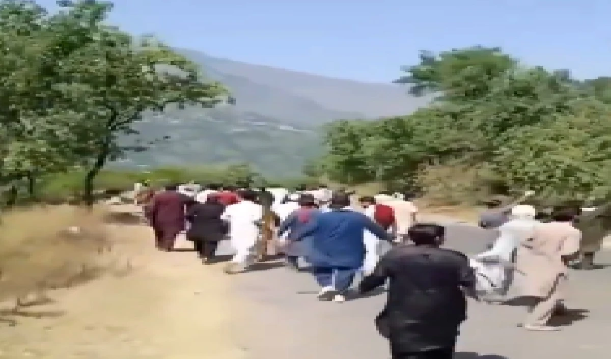 Pakistan के कब्जे से आजाद होगा कश्मीर, भयानक हालात के बीच लोगों ने काटा बवाल