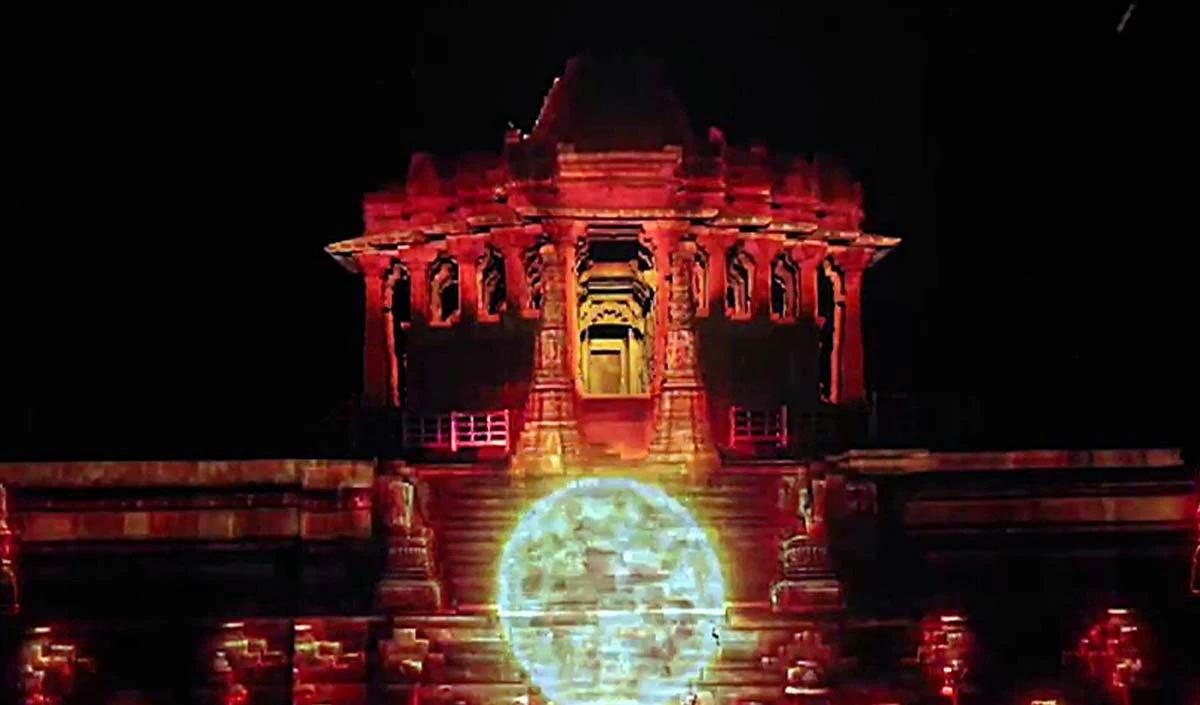 Gujarat Tourism: स्थापत्य और आस्था का अद्भुत संगम है मोढेरा सूर्य मंदिर