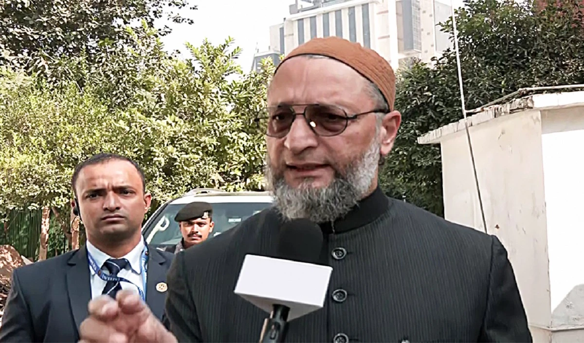 ओवैसी का केंद्र पर तीखा हमला: GST सुधार ‘बयानबाजी’, राज्यों को 10,000 करोड़ का नुकसान